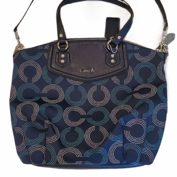 New Coach Purse with tag - Excellent Condition - Picture 1 of 5